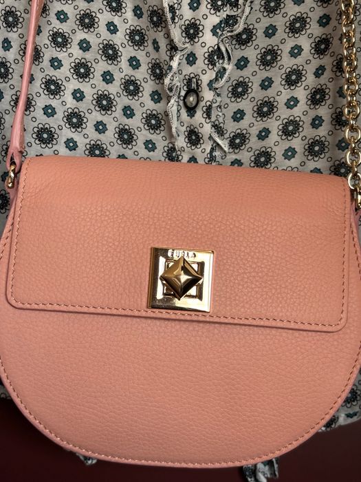 Чанта Furla естествена кожа