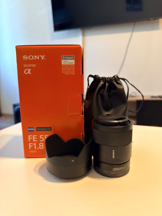 Sony Alpha 7 (ILCE-7) + obiectiv kit FE 28-70mm
