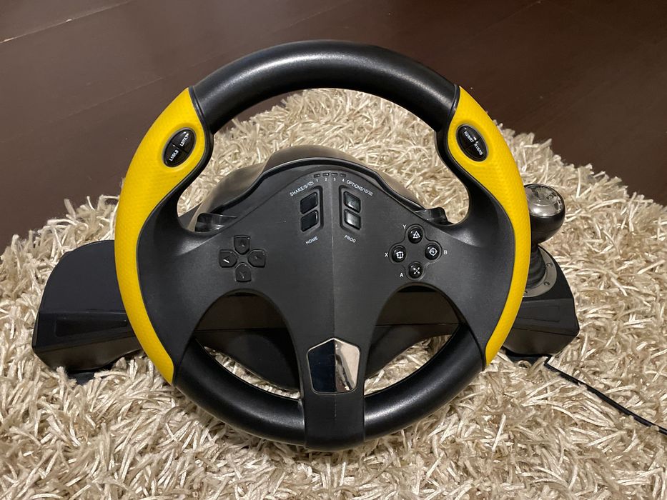 Vând volan Myria cu pedale incluse