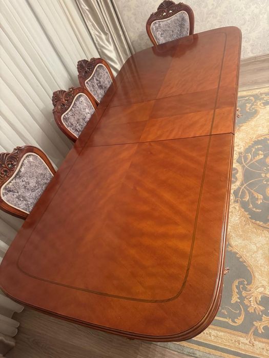 Продам стол