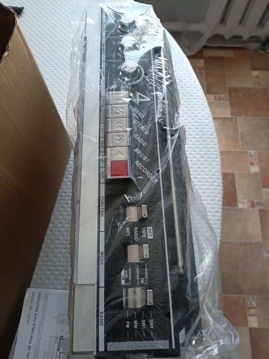 Продам новый магнитофон