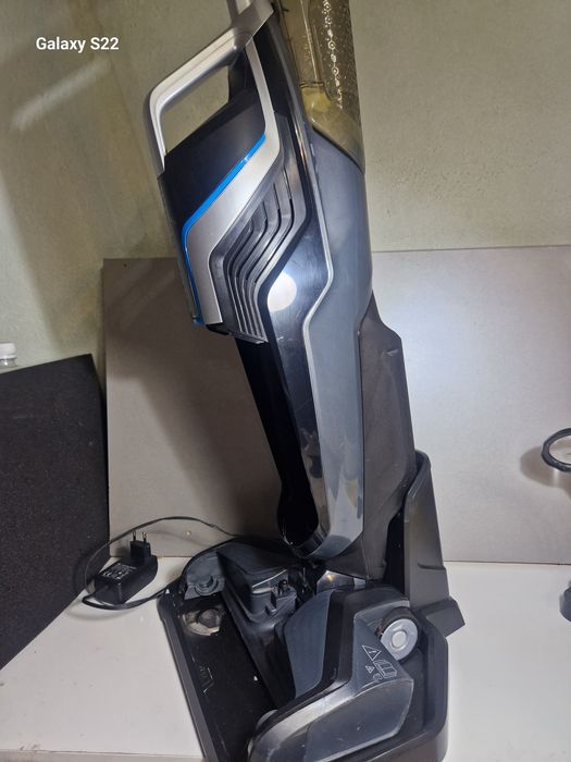 Безкабелна перяща вертикална прахосмукачка Bissell Crosswave 2582N