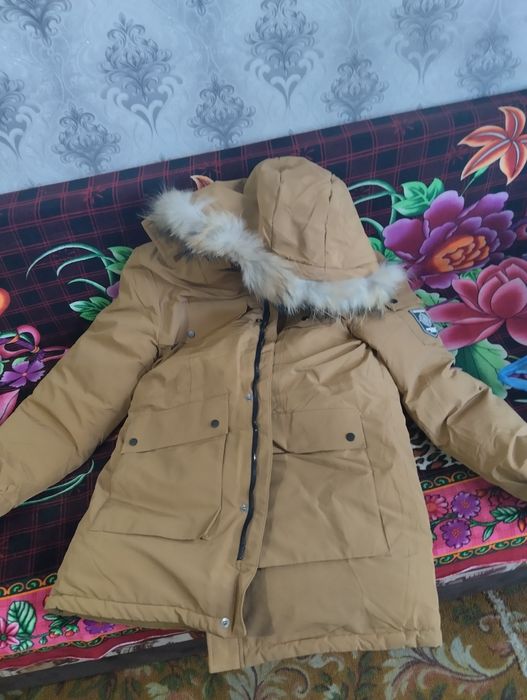 Продам зимнию куртку