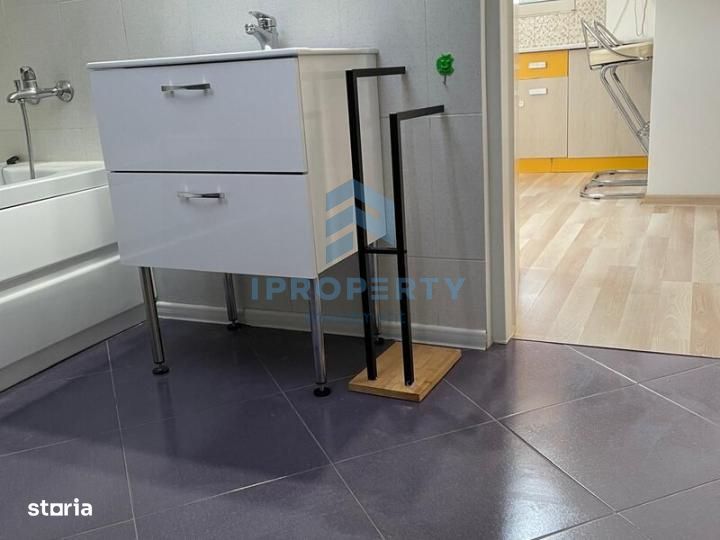 Damaroaia 2 Camere Mansarda Centrala Proprie AC