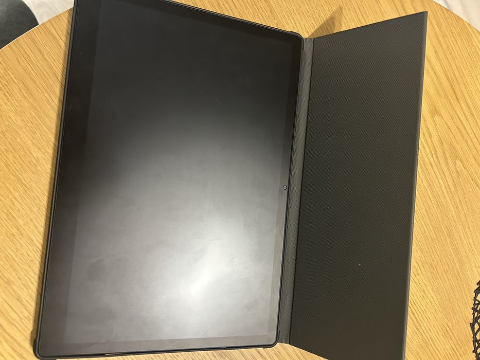 Tableta Android FASTWD T181 cu defect