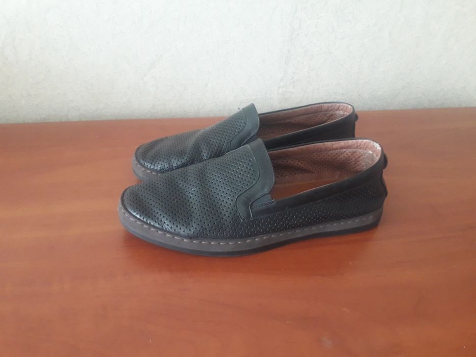 Продам обувь новую и б/у недорого