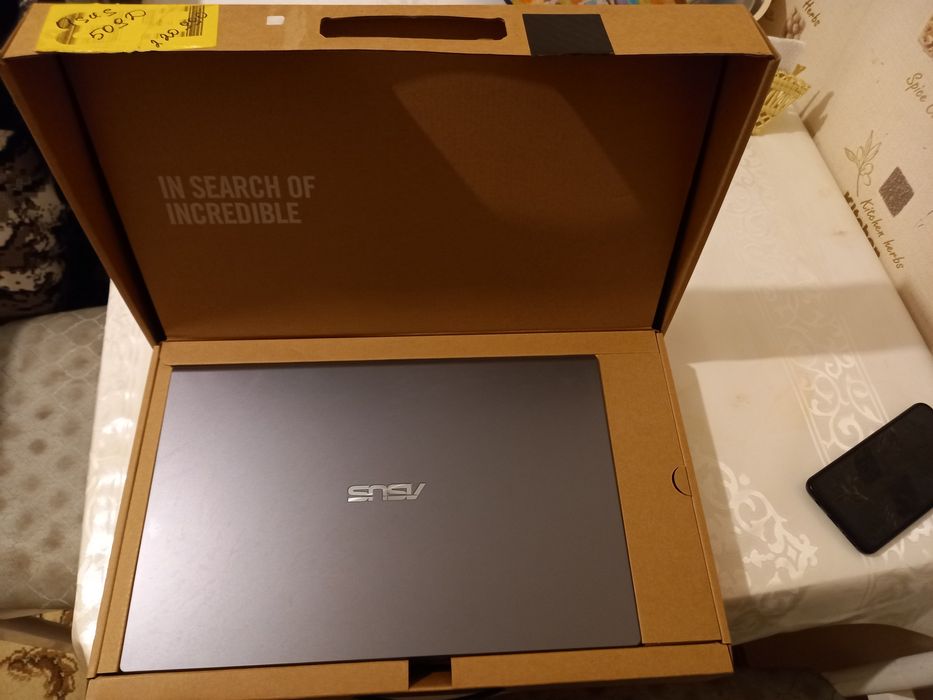 Продам ноутбук аsus 150000