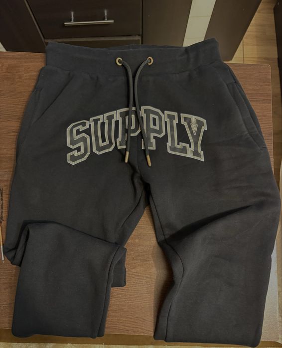 Pantaloni SUPPLY noi,REDUCERE