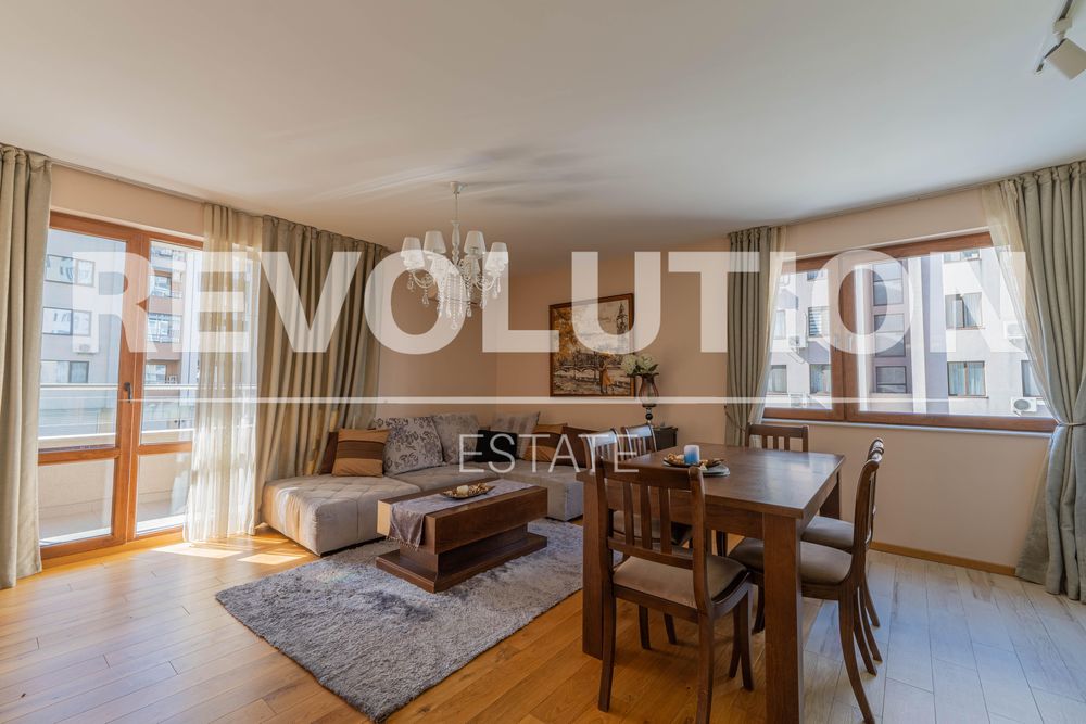 Дава се под наем Тристаен апартамент в Пловдив, Съдийски - 87 кв.м за 562 € - Снимка #1