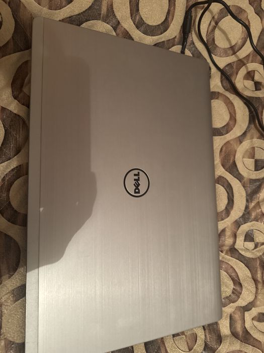 Ноутбук хороший…………………………………………..