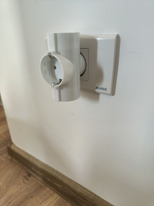 Triplu ștecher / la alegere 2 modele , preț pe bucata