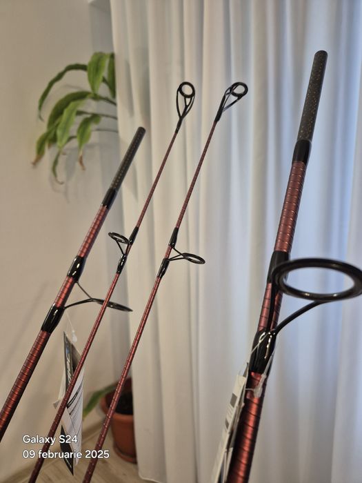 Vand 2 buc Lanseta Delphin etna de 3 m