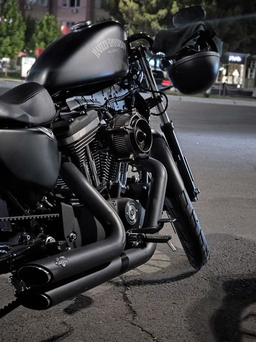 Harley Davidson sportster 883 iron custom