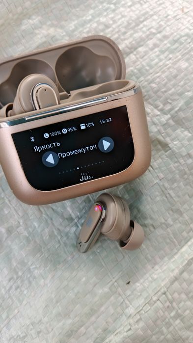 JBL Tour Pro 2 original naushnik