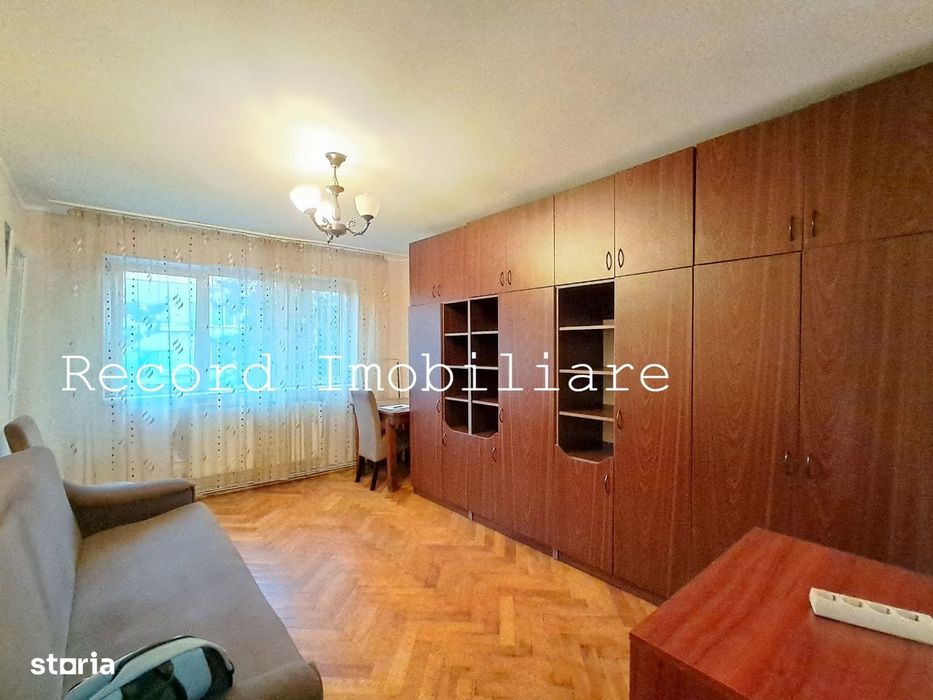 Apartament 2 camere decomandate, et.3 din 4, Manastur zona Calvaria