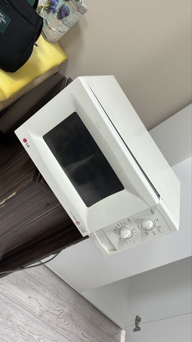 Микроволновка в рабочем состоянии