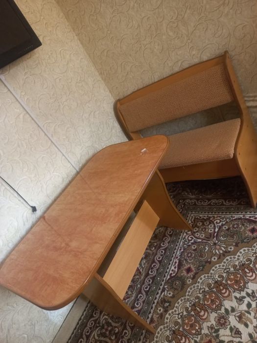 Продается кухоный уголок