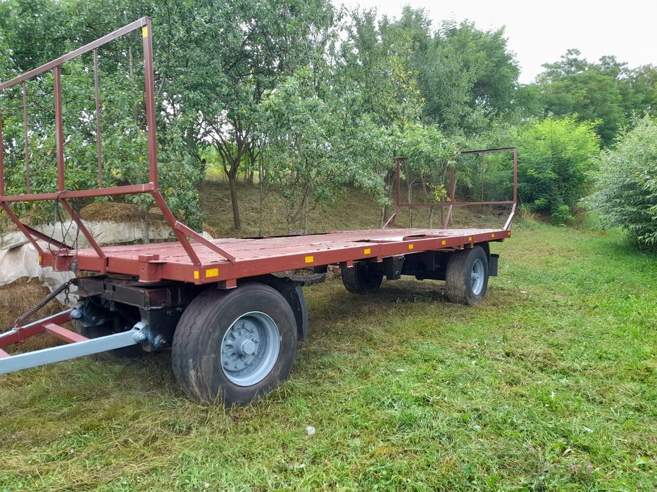 Trailer baloti platforma