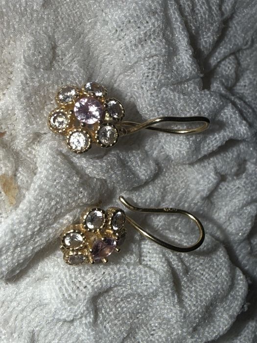 Vand cercei pt fetite