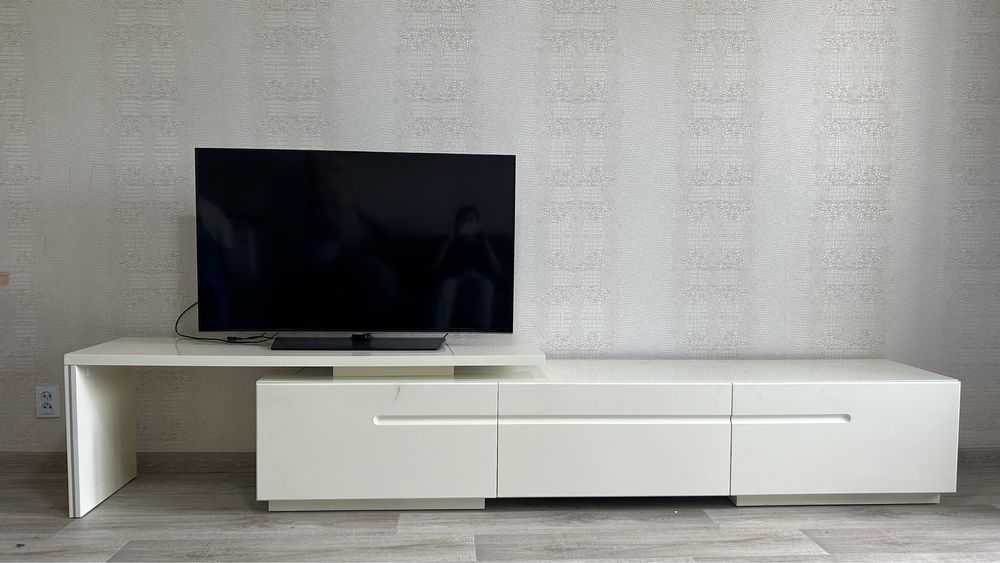 Срочно продам шкаф под телевизор