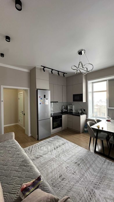 Продам евро двухкомнатную