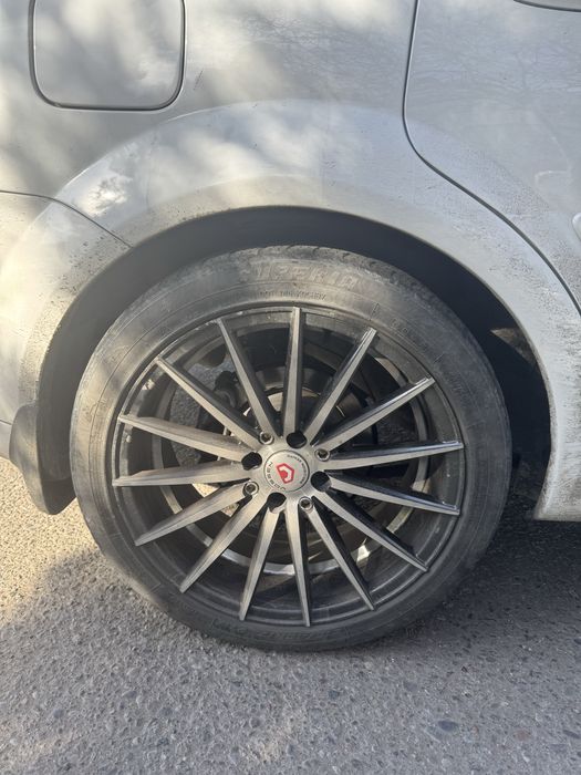 Vossen saka diska 17 razmer kelishamiz