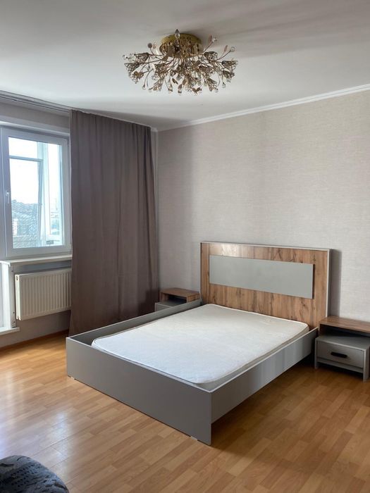 1- ком кв  по женис посуточно