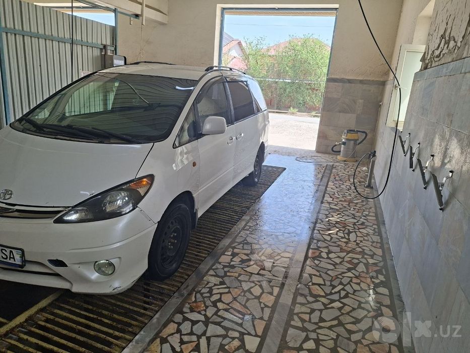 Toyota privia sotiladi