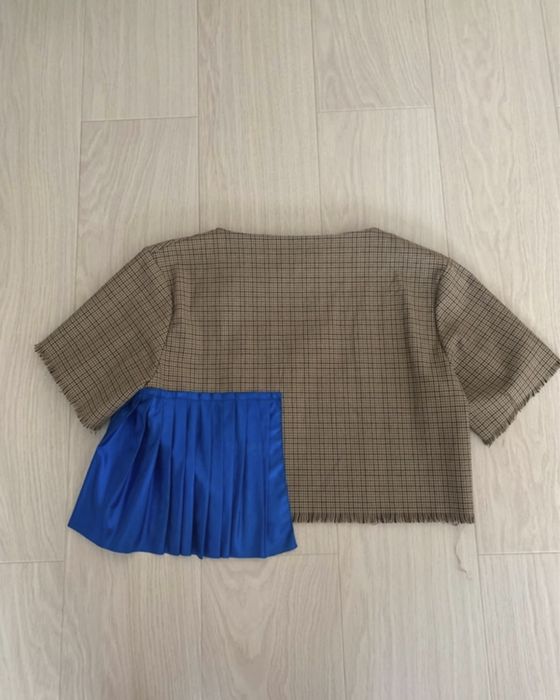 Top Ana Capsali designer roman