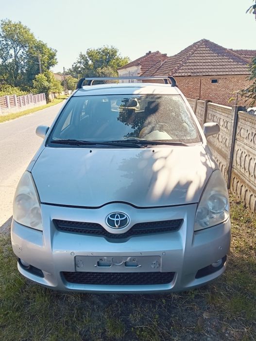 TOYOTA Corolla Verso