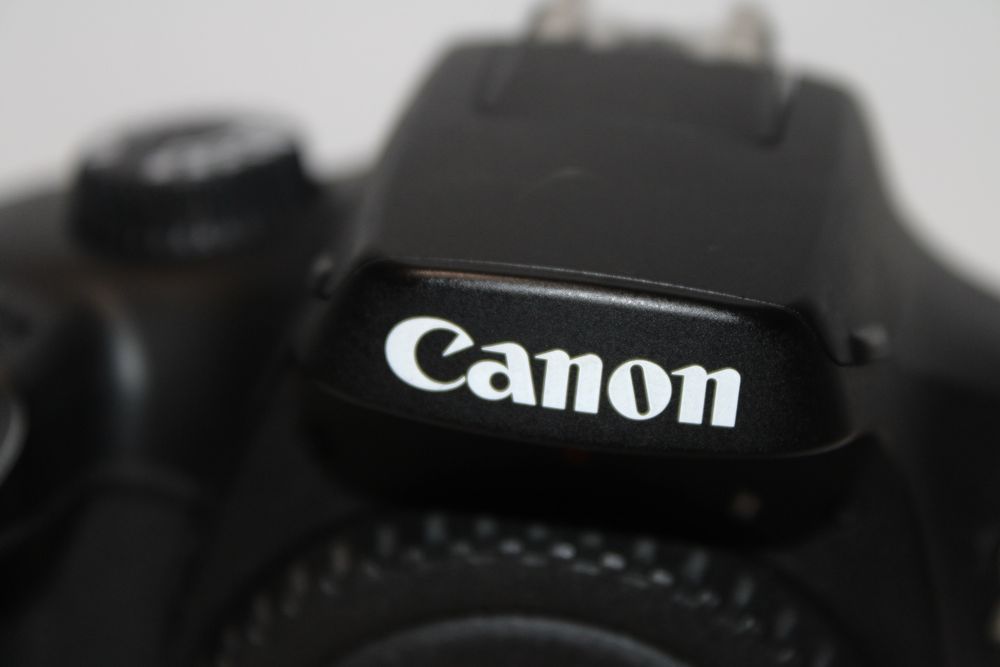 aparat foto canon 4000D EOS kit aparat+obiectiv+incarcator