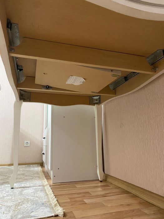 Продам стол со стульями