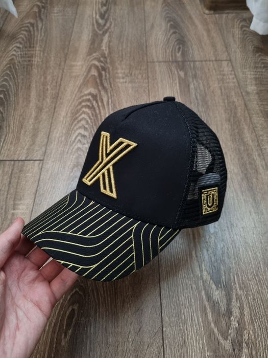 Șapcă Untold X (ediție aniversară)