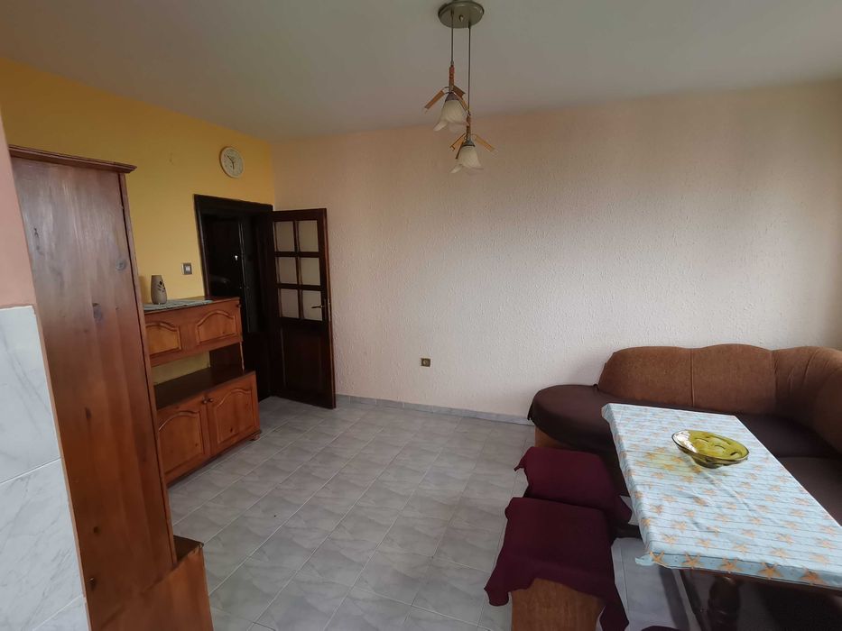 Дава се под наем Двустаен апартамент в Бургас, Зорница - 60 кв.м за 204 € - Снимка #12