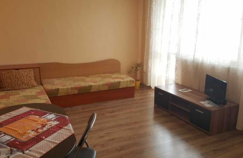 Дава се под наем Едностаен апартамент в Пловдив, Център - 45 кв.м за 188.7 € - Снимка #1