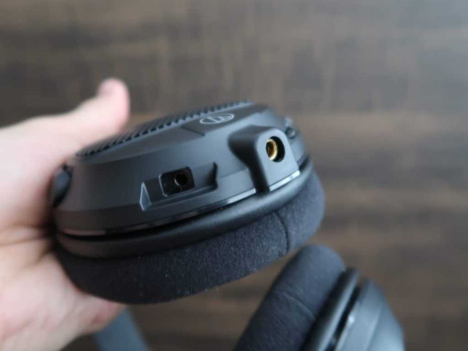 продам новый игровая наушник Audio-technica ATH-GDL3/Невероятно легкая