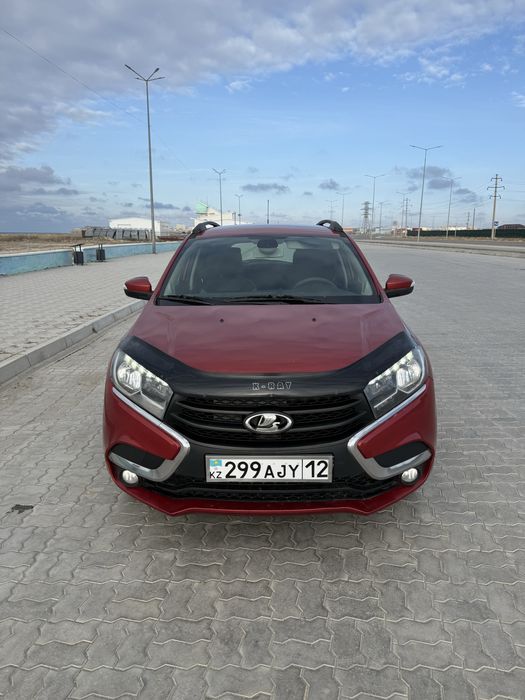 Продам Lada X-Rai