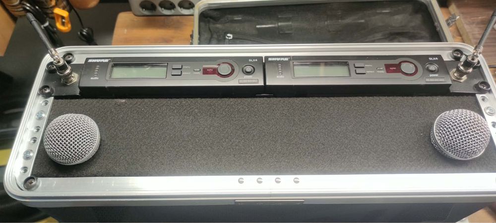Микрофони- професионален сет 2х Shure SLX4/SLX2 SM58 (R5) в Кейс Proel