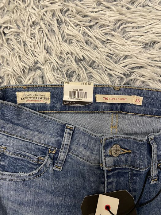 Blugi Levi’s 710 noi cu eticheta
