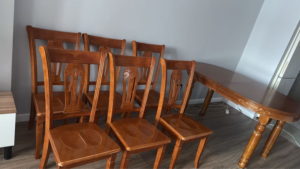 Продам стол со стульями