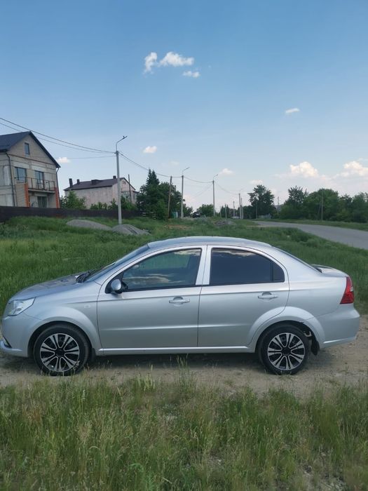 Продам машину 2019