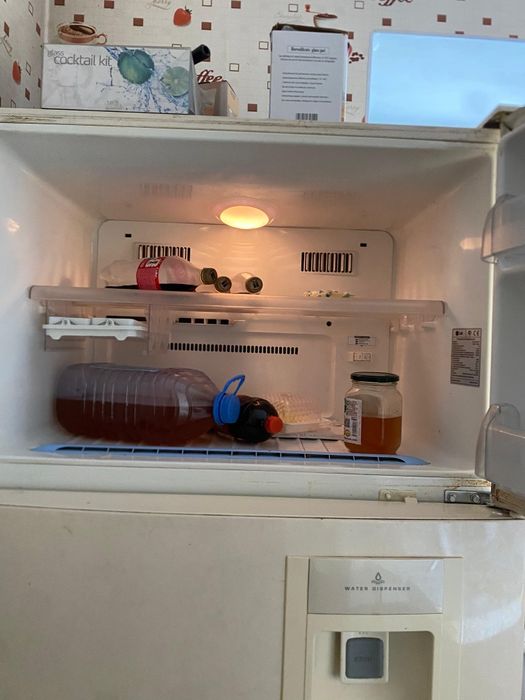 Продам холодильник