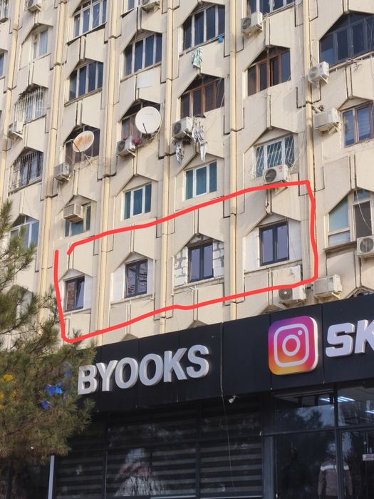 3 xonali 95 kvadrat kvartira sotiladi