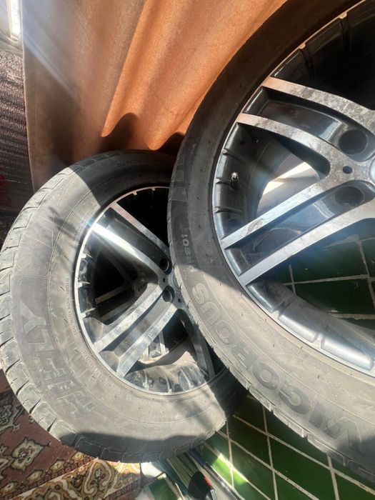 Диски с шинами комплект r18