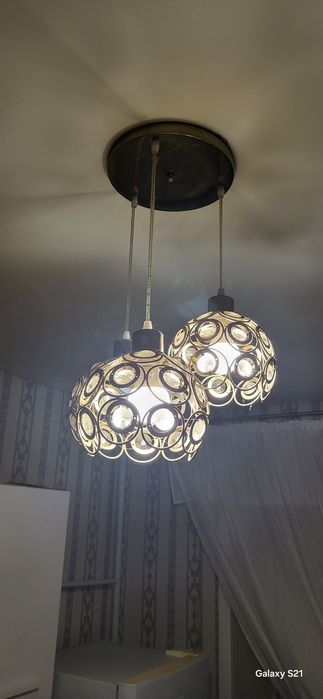 Продам люстры б/у