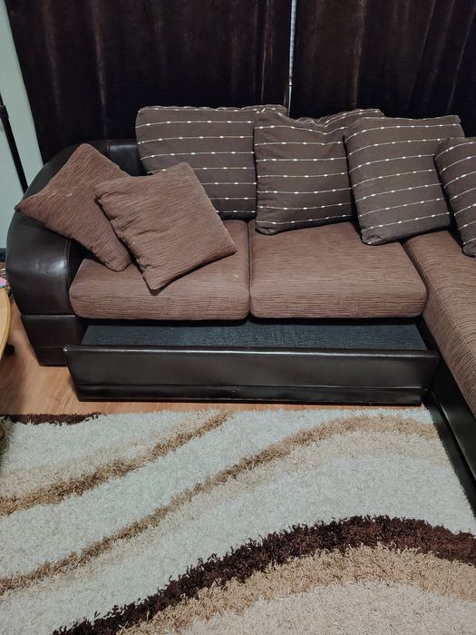 Холов ъглов диван