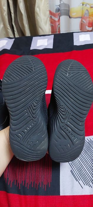 Sneakers marime 29 set 2 bucati