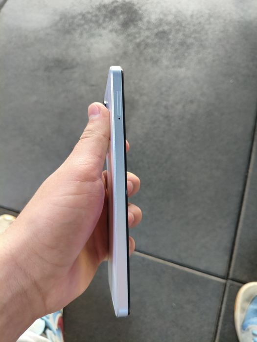 Tecno Spark GO 2024 (торг есть)