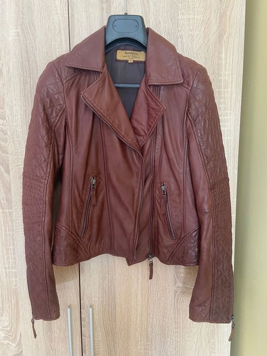 Кафяво кожено яке