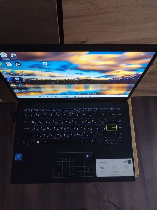 Ноутбук Asus в отличном состоянии